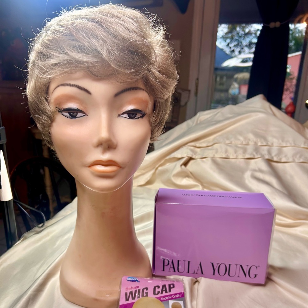 PAula Young “ Colleen’” wig